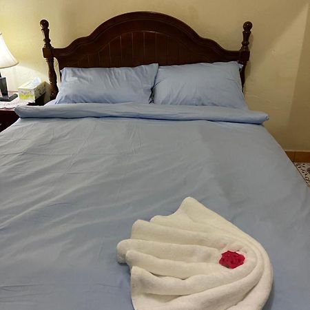 Janessa'S Dwellery Bed & Breakfast Port Vila Exterior photo